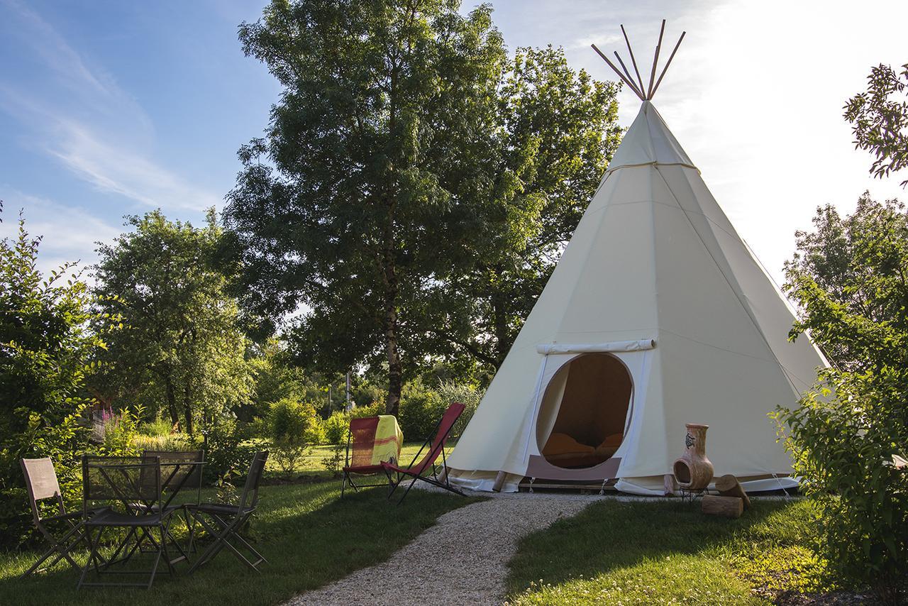 L'Escale Des Chateaux De La Loire Hotel Angé Eksteriør billede